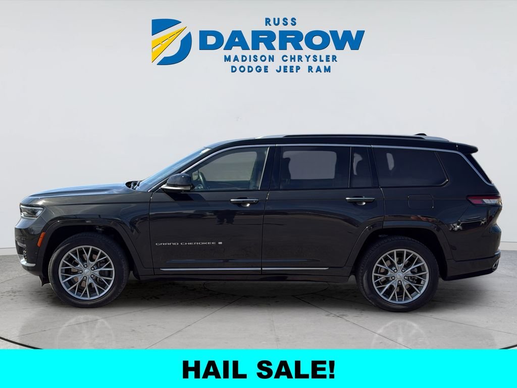 Used 2022 Gray Jeep Summit image 2