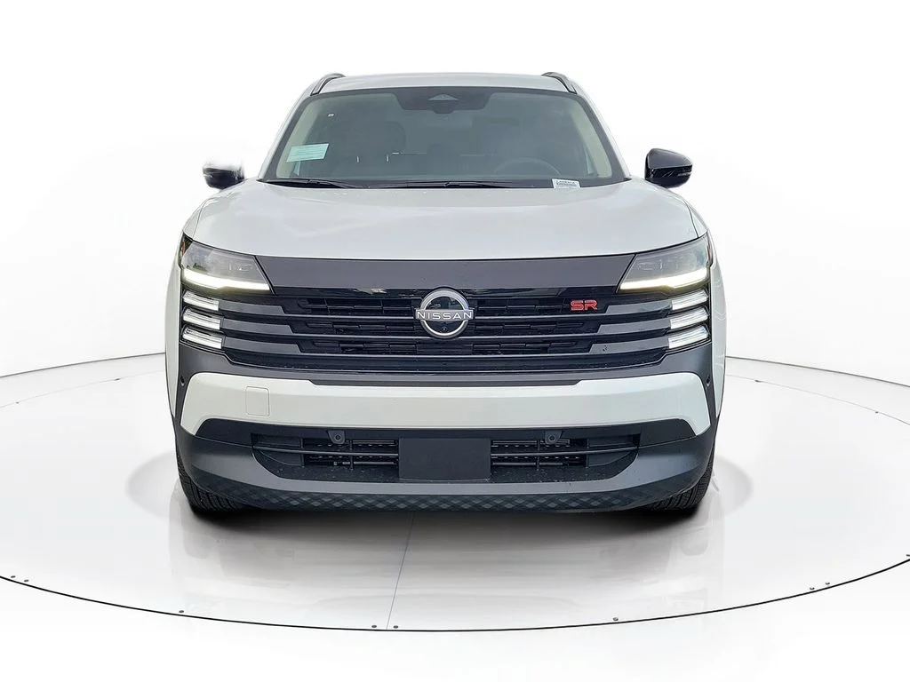 New 2026 White Nissan SR image 3