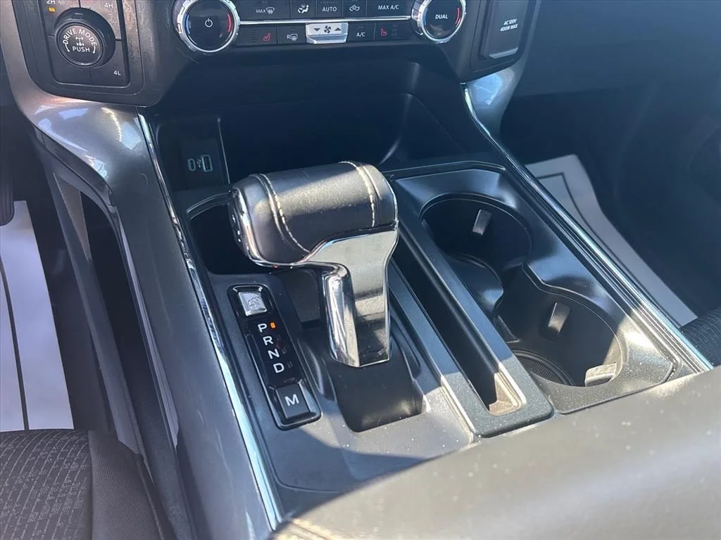 Used 2023 Silver Ford XLT image 33