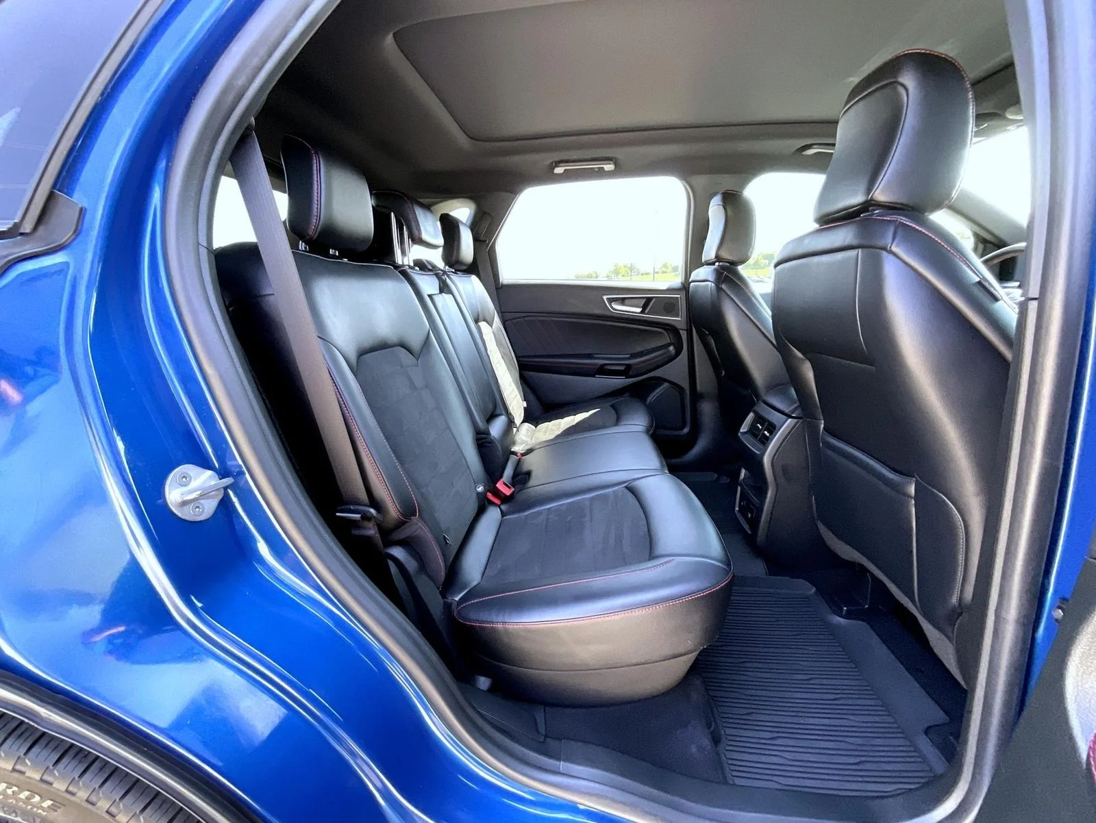 Used 2023 Blue Ford ST Line image 19