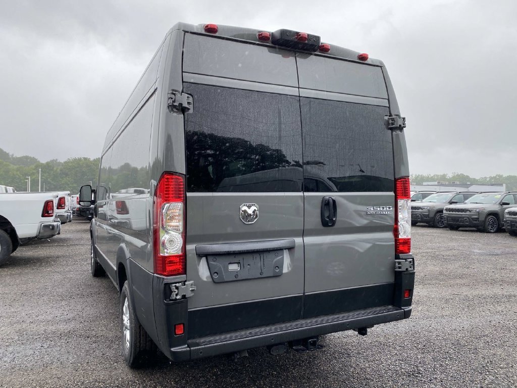 Used 2025 White Ram High Roof image 6