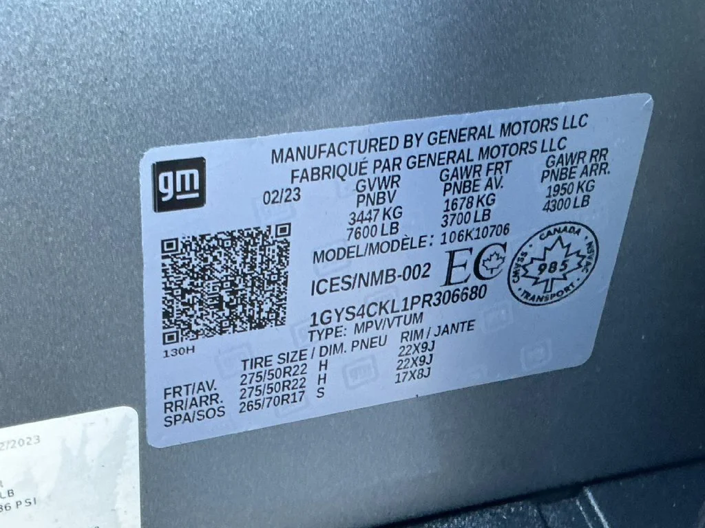 Certified Used 2023 Silver Cadillac Premium Luxury image 31