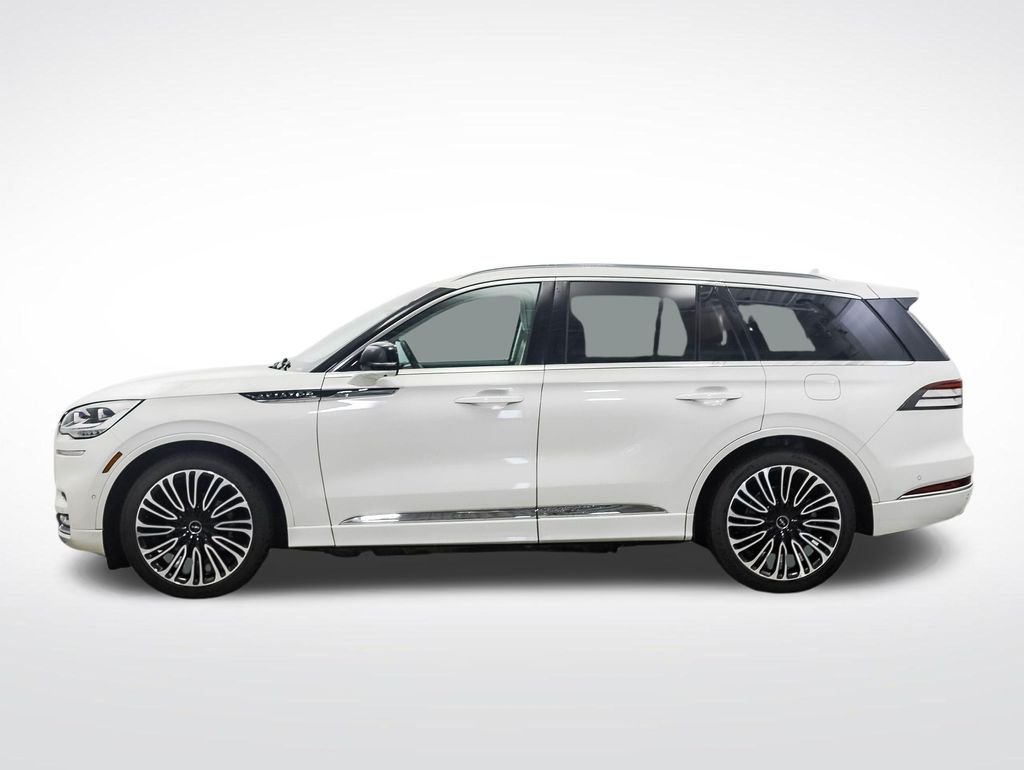 Used 2023 Lincoln Aviator Black Label with VIN 5LM5J9XC9PGL05966 for sale in Minneapolis, Minnesota