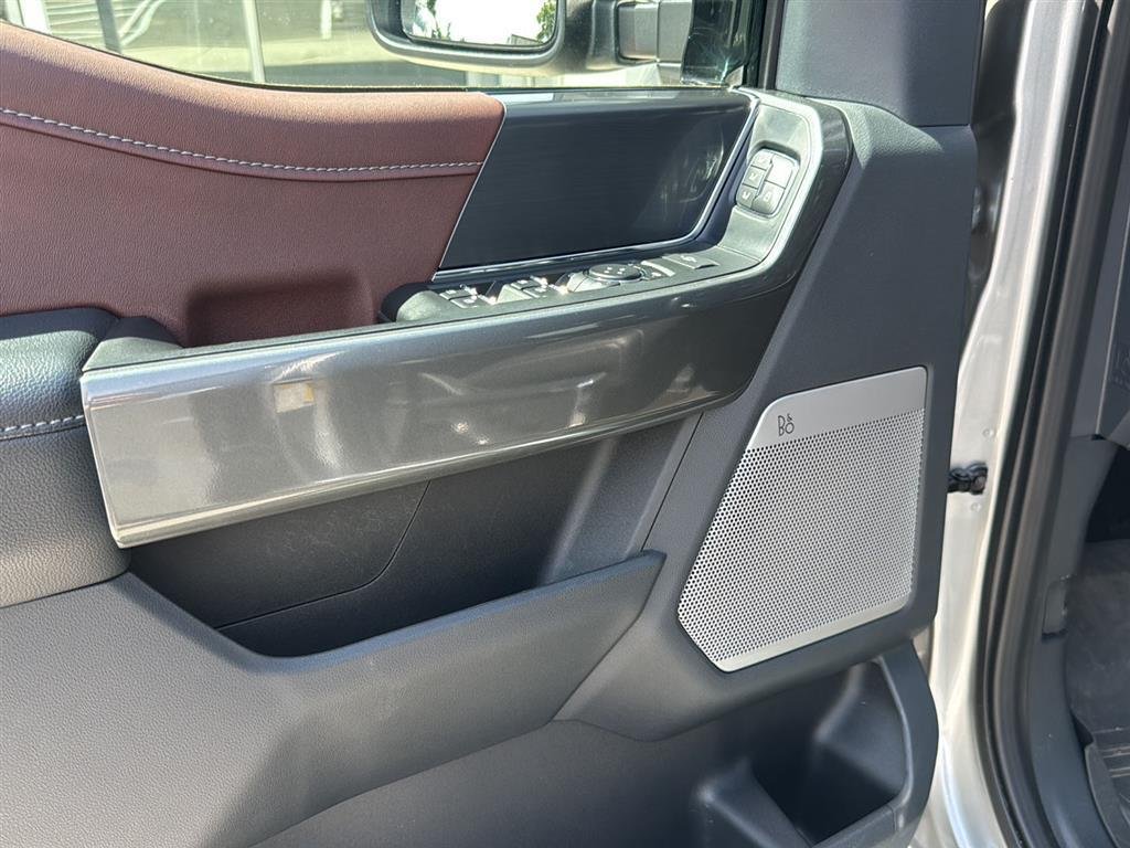 Used 2023 Iconic Silver Ford LARIAT image 8