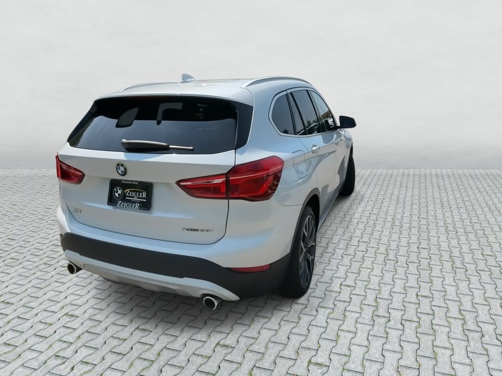Used 2021 White BMW xDrive28i image 8