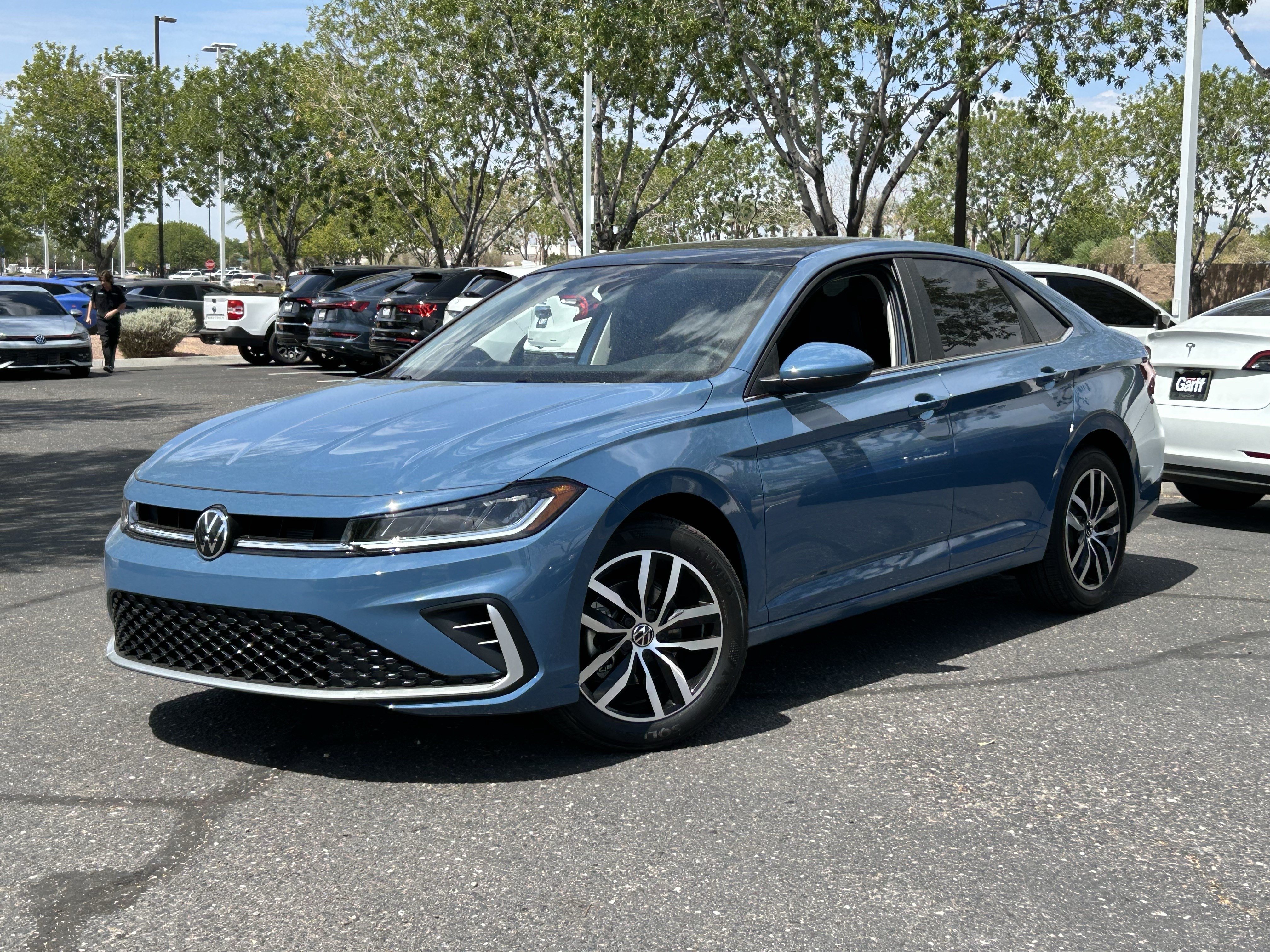 New 2026 Monterey Blue Pearl Volkswagen SE image 21