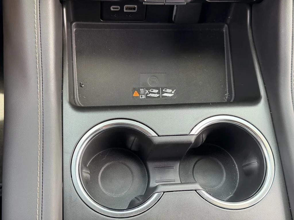 Used 2024 Black Chevrolet Premier image 26