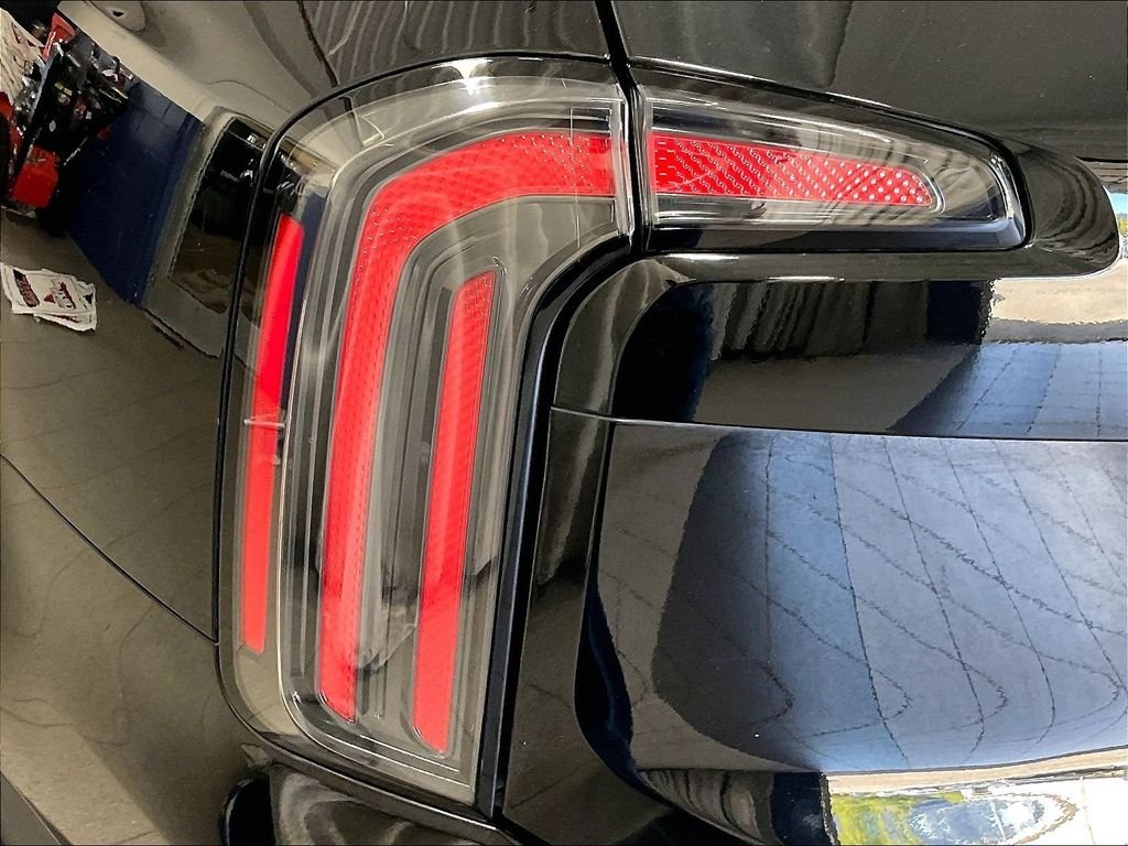 Used 2023 Black Kia SX X-Pro image 34