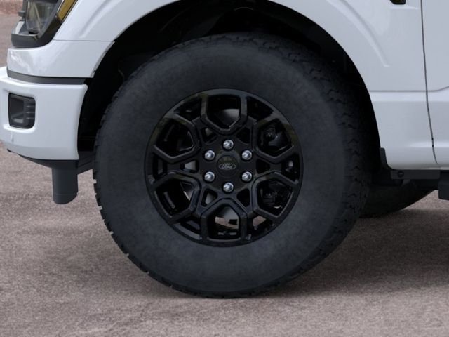 Used 2026 Oxford White Ford XLT image 19