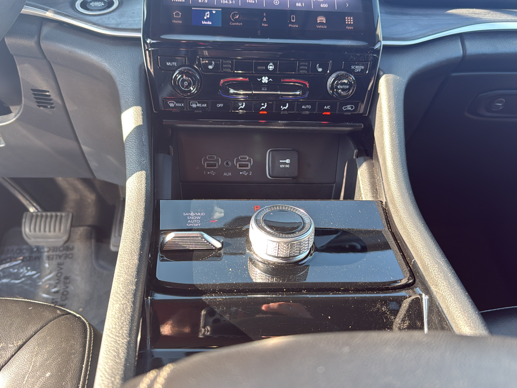 Used 2023 Black Jeep Limited image 18