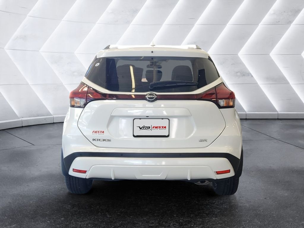 Used 2023 White Nissan SR image 5