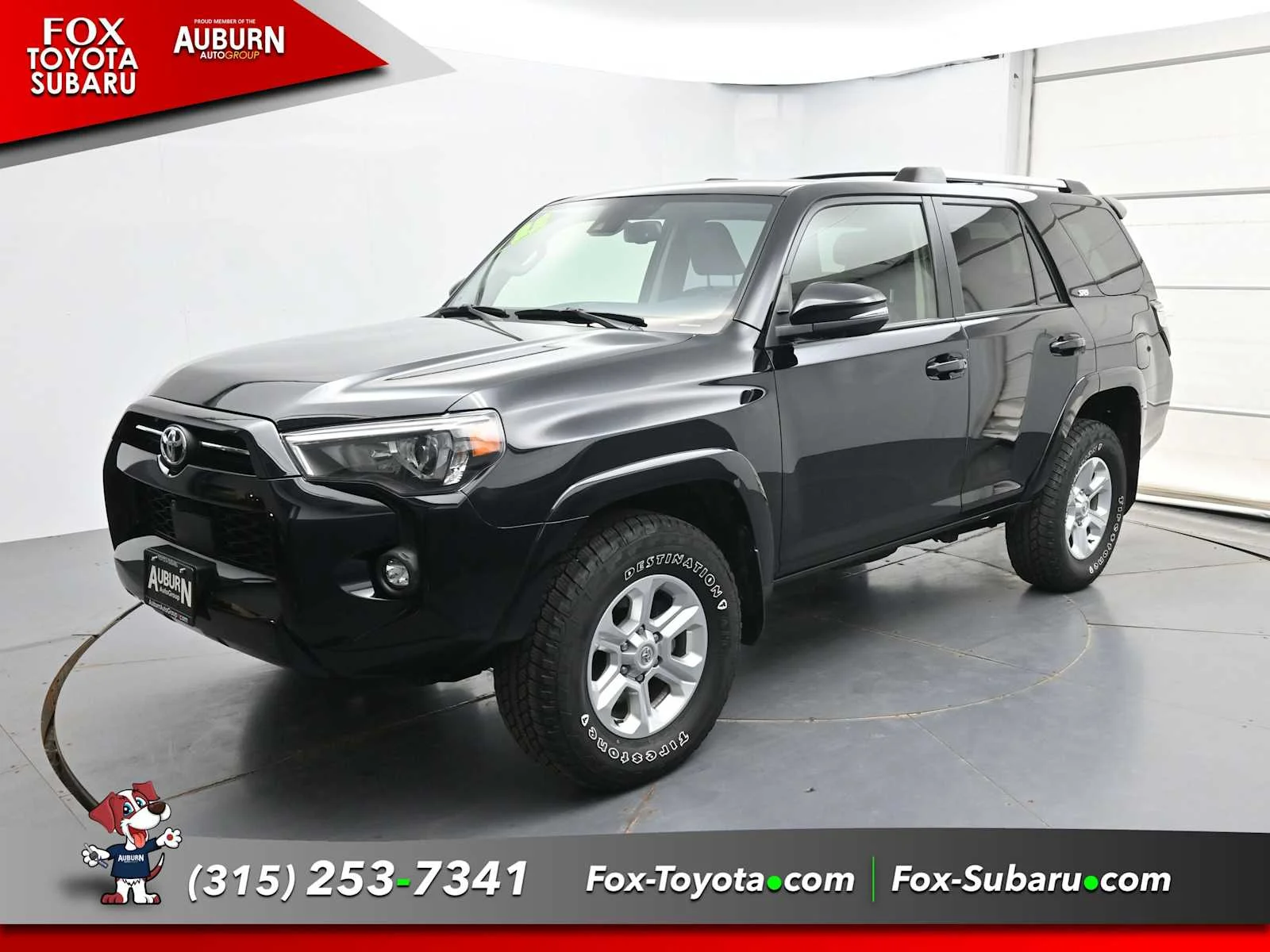 Used 2022 Midnight Black Metallic Toyota SR5 Premium image 2