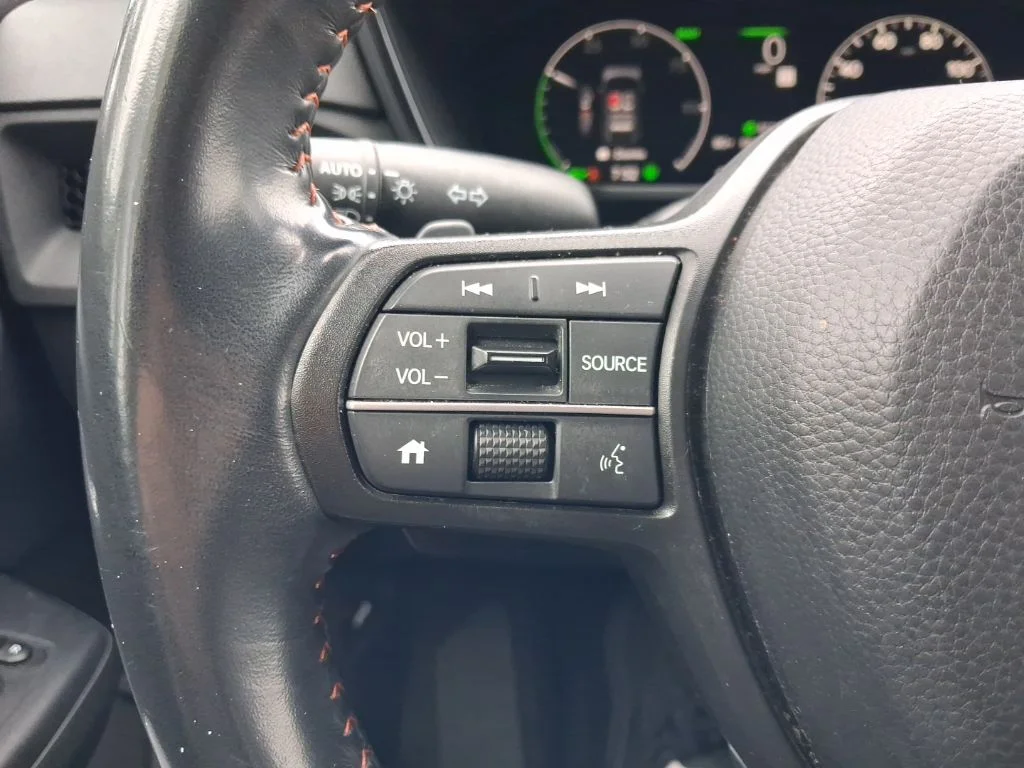 Used 2023  Honda Sport image 30