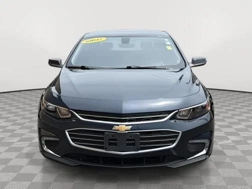 Used 2017 Blue Chevrolet LT image 8