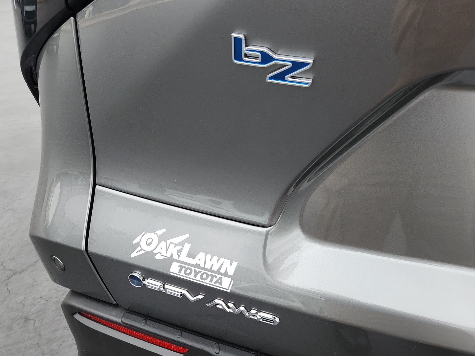 New 2026 Heavy Metal <sup>1</sup> Toyota  XLE image 25