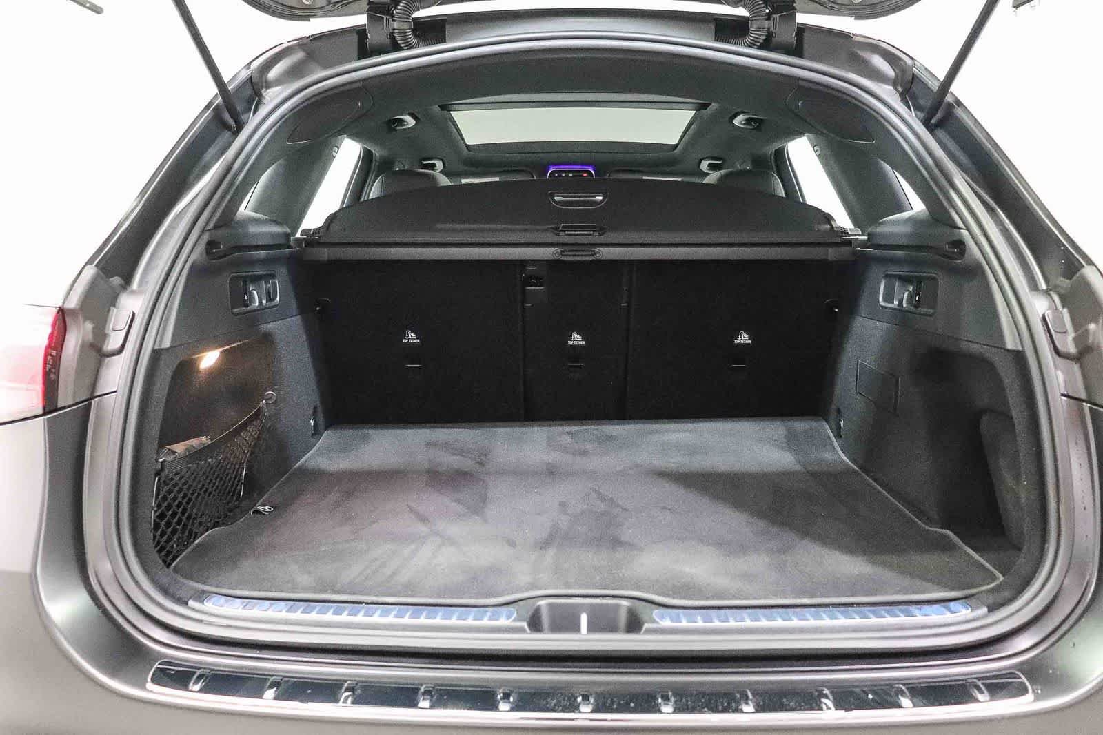 Certified Used 2026 MANUFAKTUR Graphite Grey Magno Mercedes-Benz AMG® GLC 43 image 32