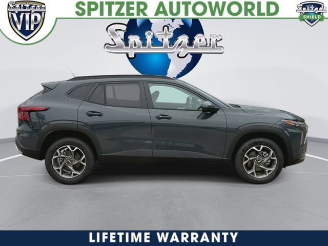 2026 Chevrolet Trax LT - Photo 9