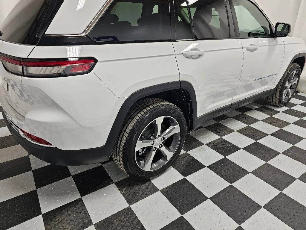 2023 Jeep Grand Cherokee 4xe - Photo 25