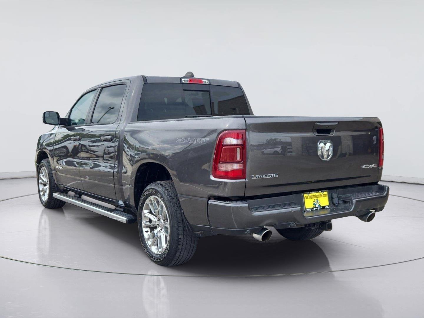 Used 2023 Granite Crystal Metallic Clearcoat Ram Laramie image 3
