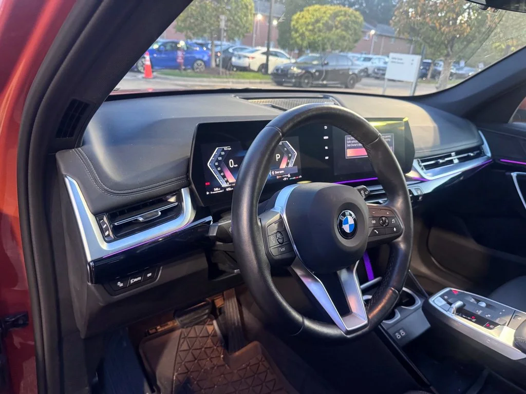 Used 2025 Orange BMW xDrive28i image 7