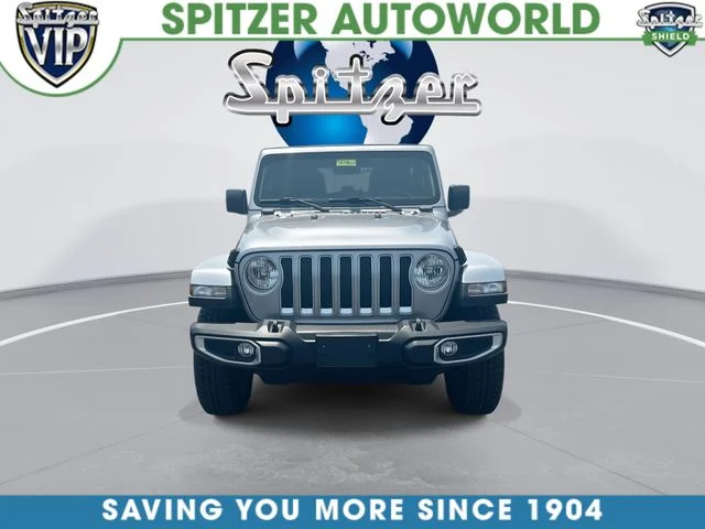 Used 2019 Silver Jeep Unlimited Sahara image 3