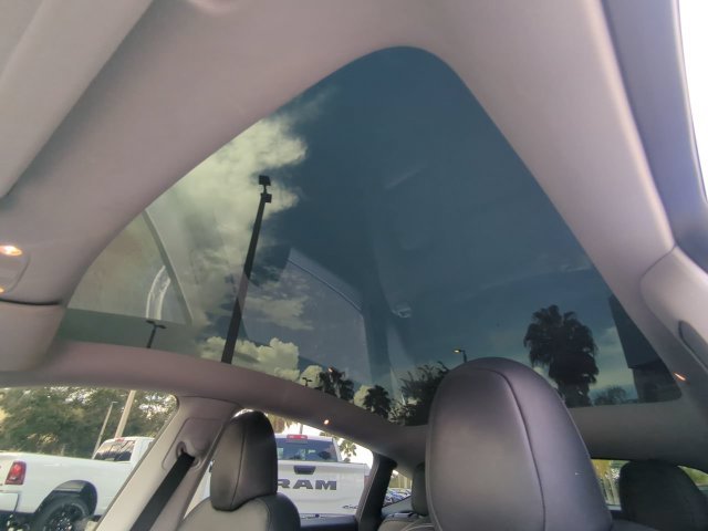 Used 2023  Tesla Performance image 24