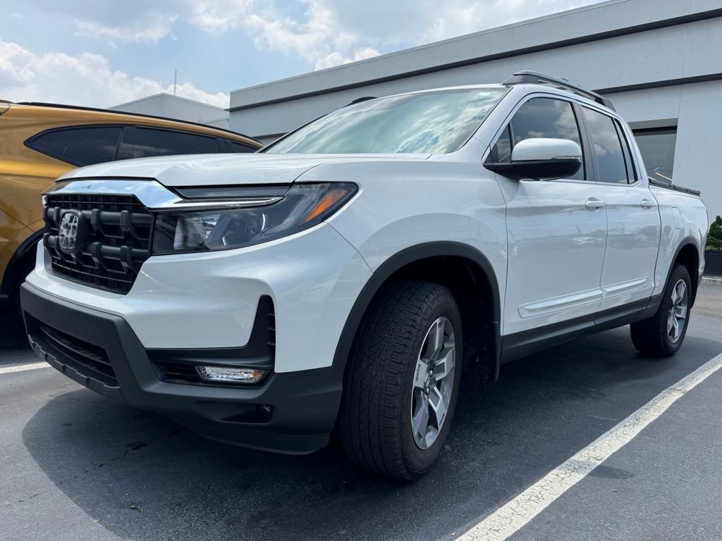 Used 2024  Honda RTL image 1