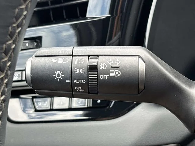 Used 2024 Silver Lexus 500h F SPORT Performance image 44