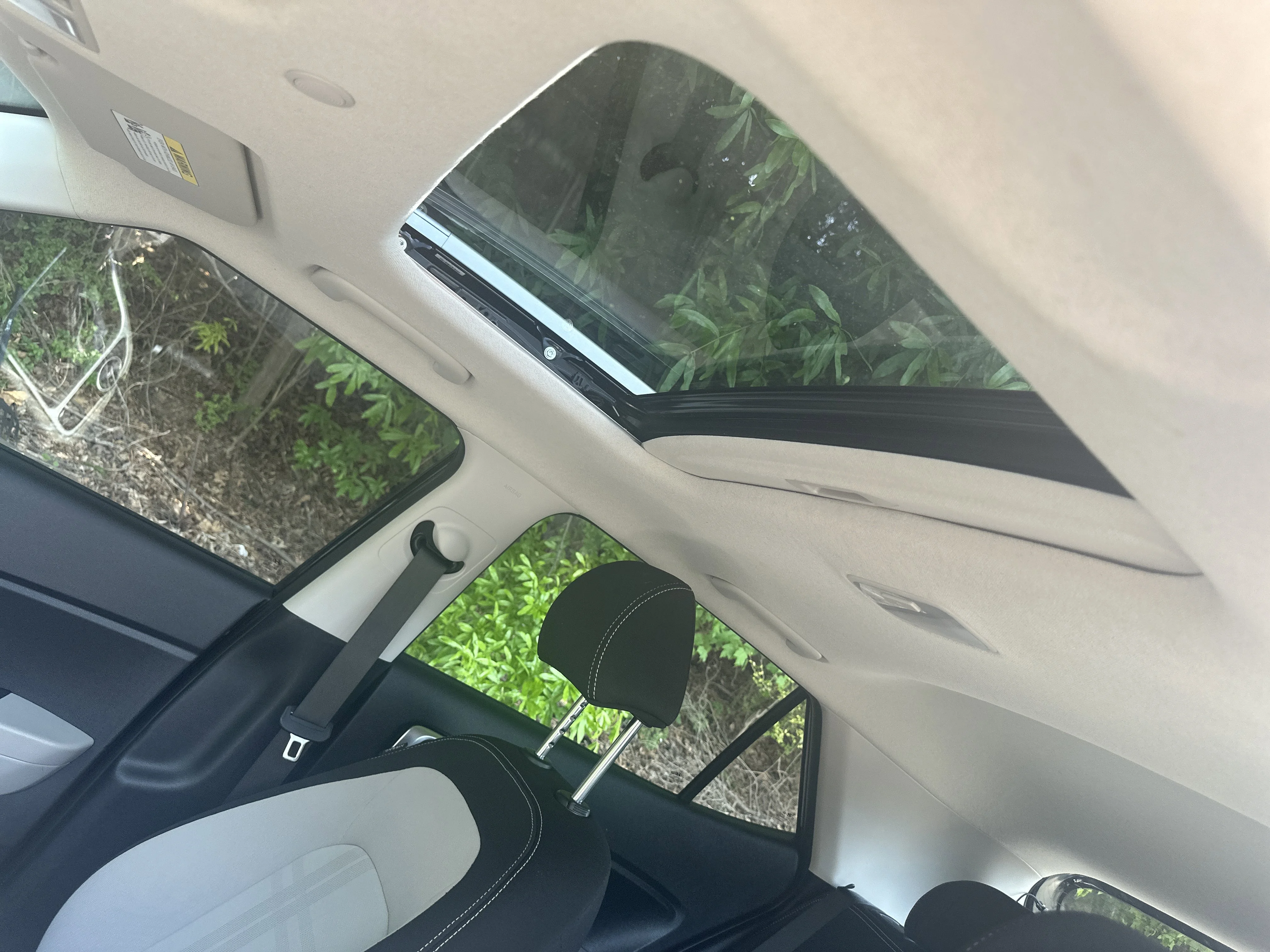 Used 2025 Onyx Black Hyundai SEL image 20