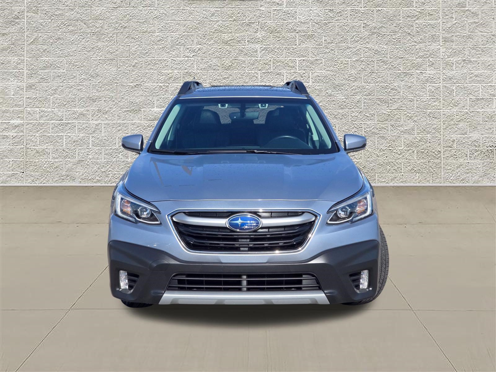 Certified Used 2022 Ice Silver Metallic Subaru Limited image 2