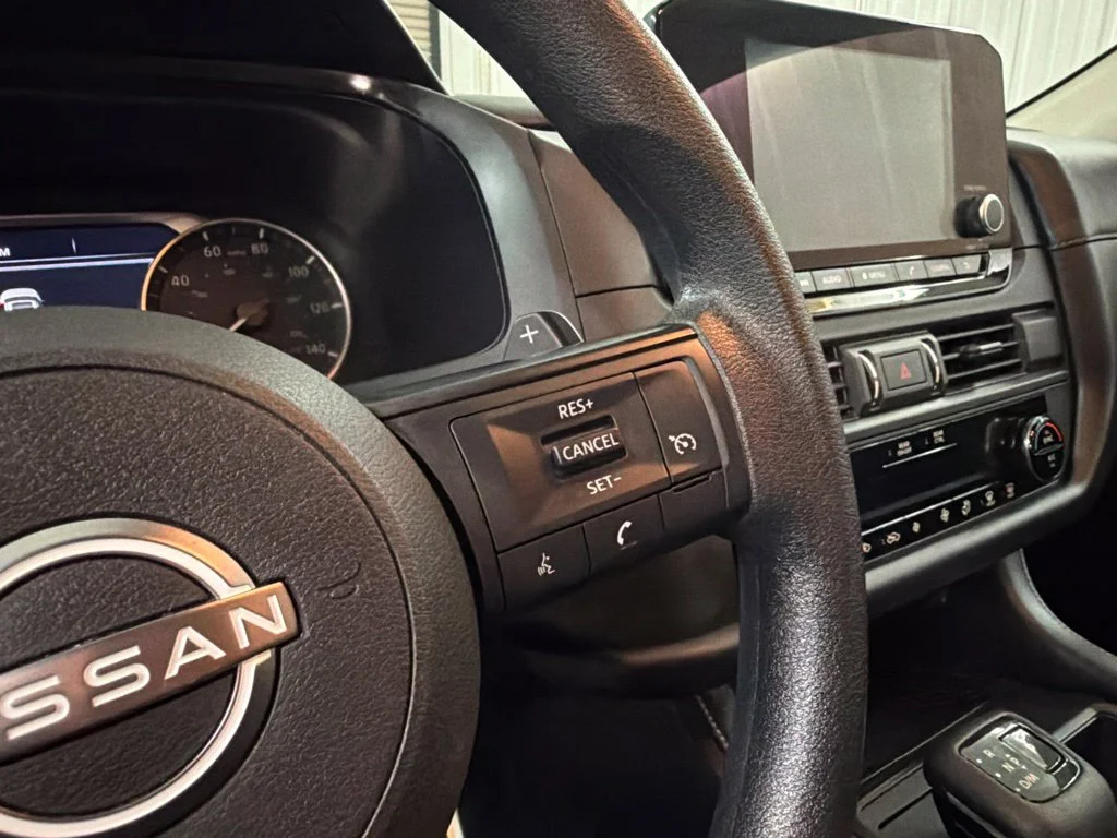 Used 2024 Glacier White Nissan S image 17