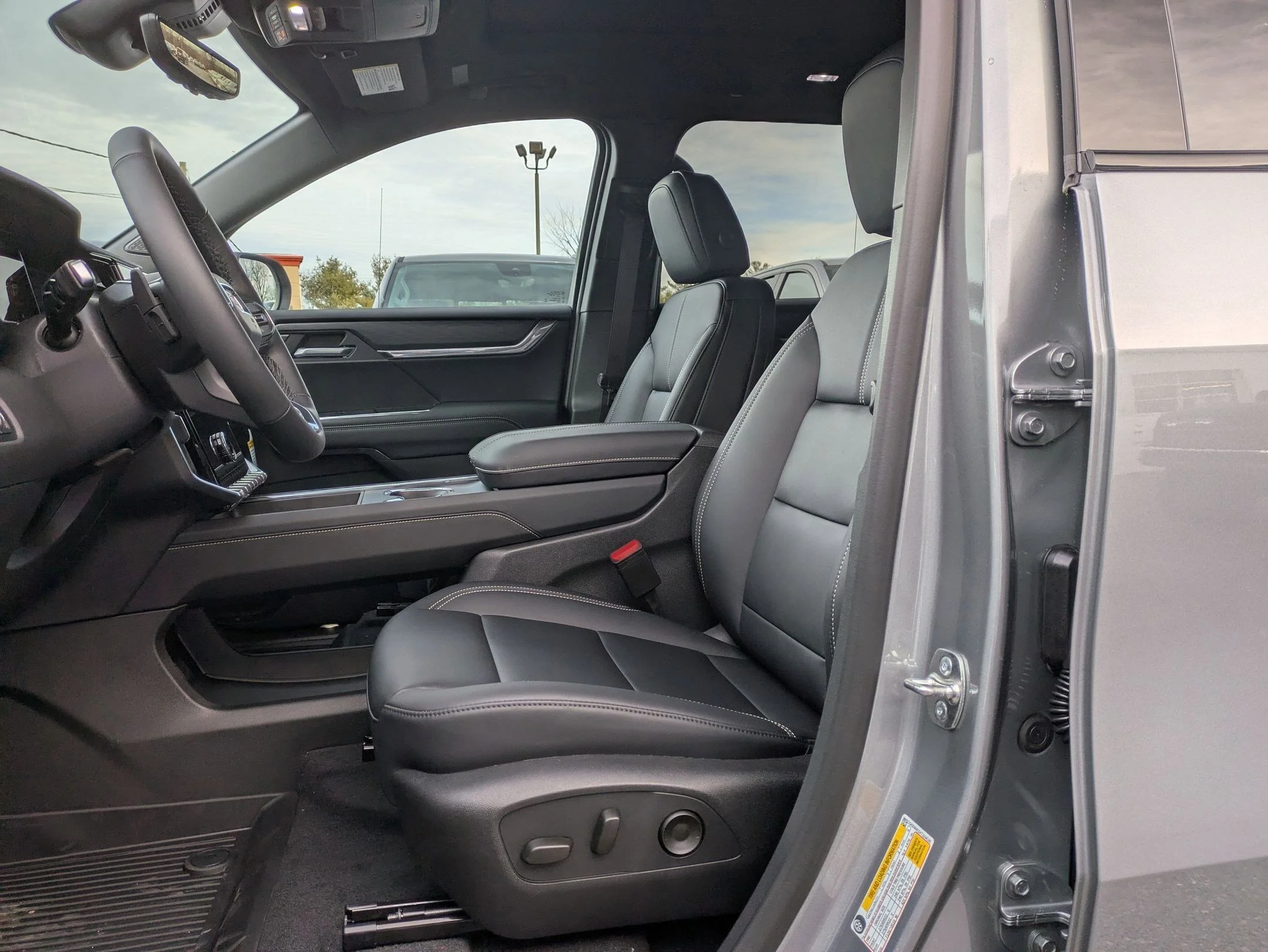2026 GMC Acadia Elevation - Photo 14