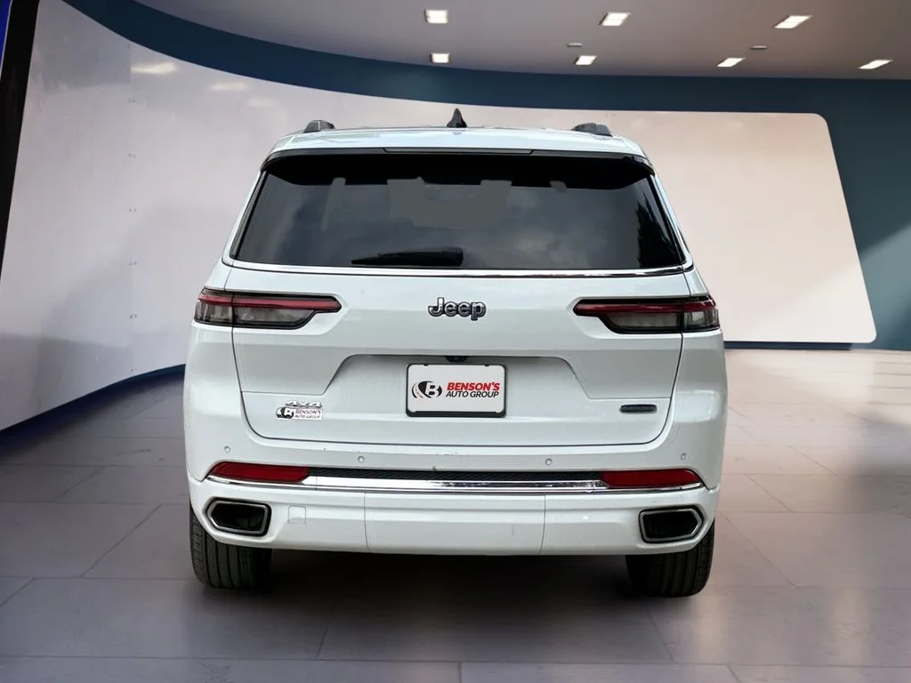 Used 2023 White Jeep Overland image 4