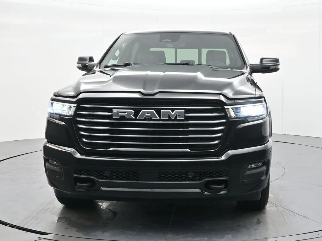 New 2026 Diamond Black Crystal Pearl-Coat Exterior Paint RAM Laramie image 2