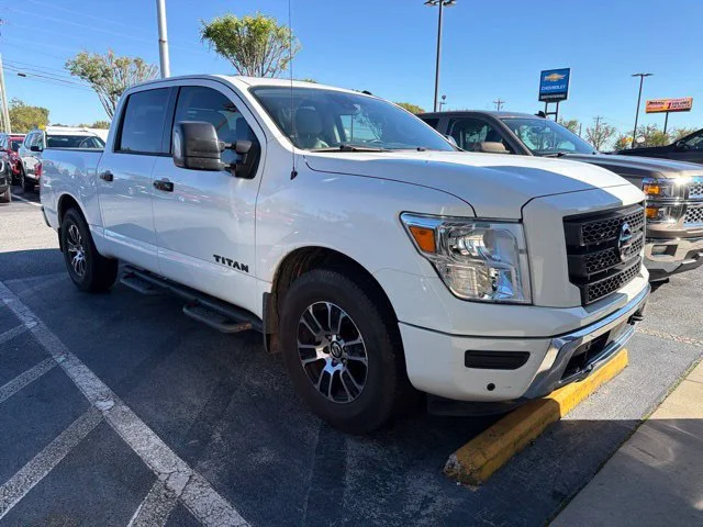 Used 2021 Glacier White Nissan SV image 1
