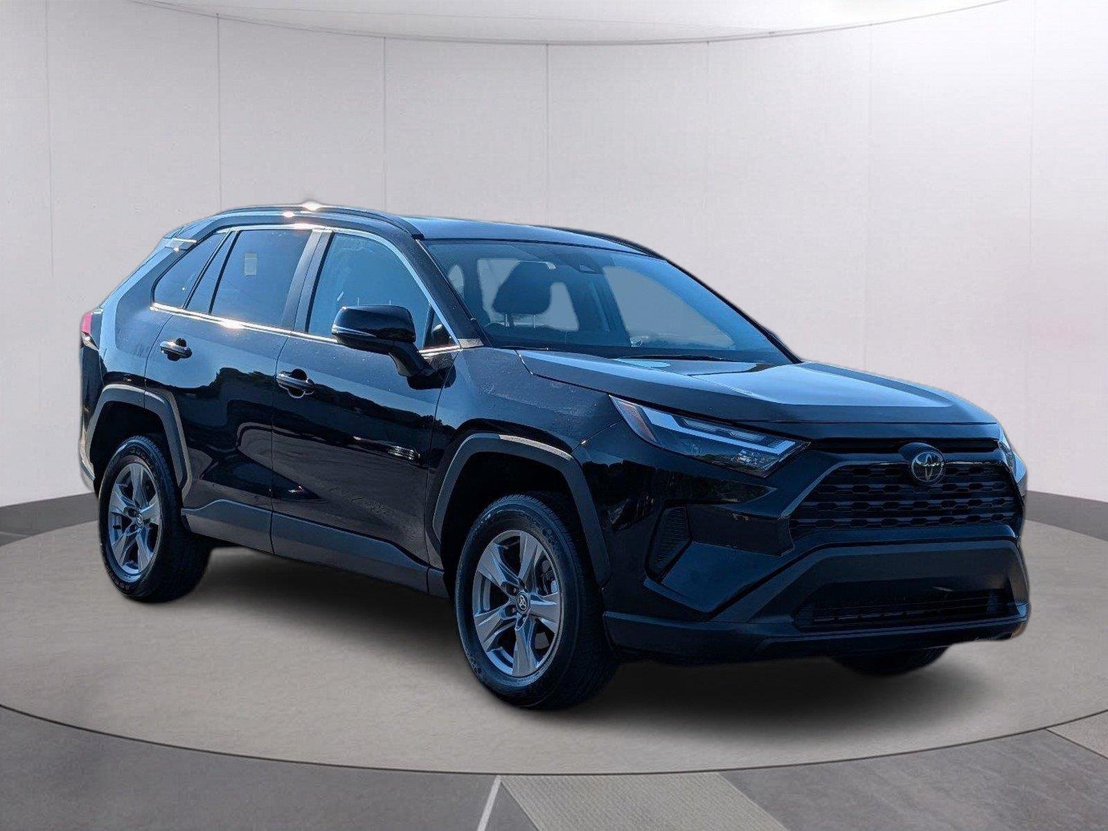 Used 2025 Midnight Black Metallic Toyota XLE image 7