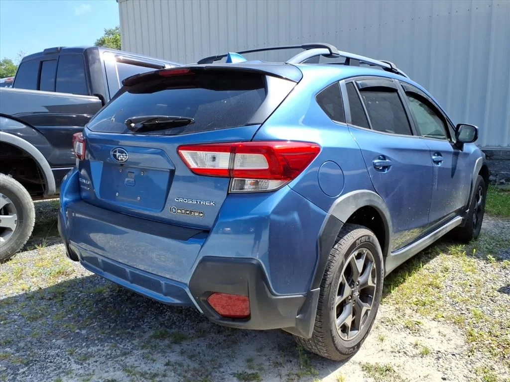 Used 2019 Blue Subaru 2.0i Premium image 5