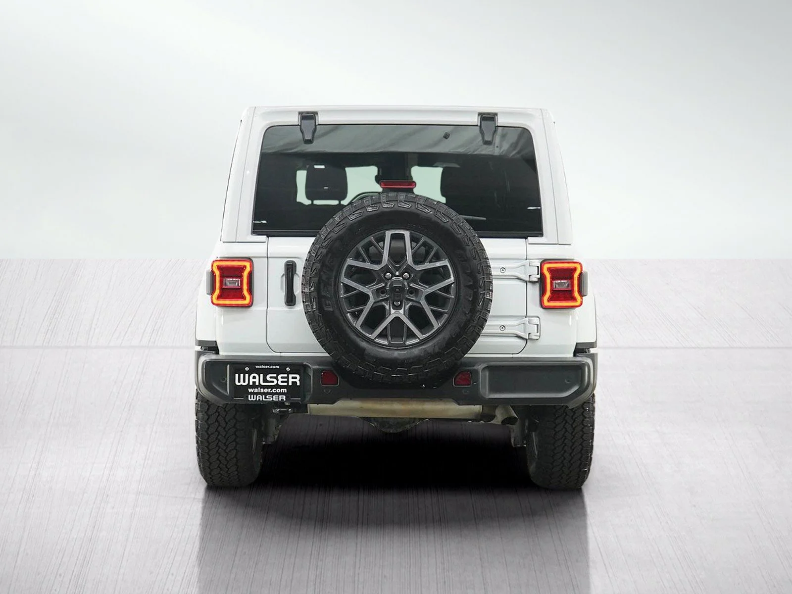 Used 2024 Bright White Clearcoat Jeep Sahara image 4