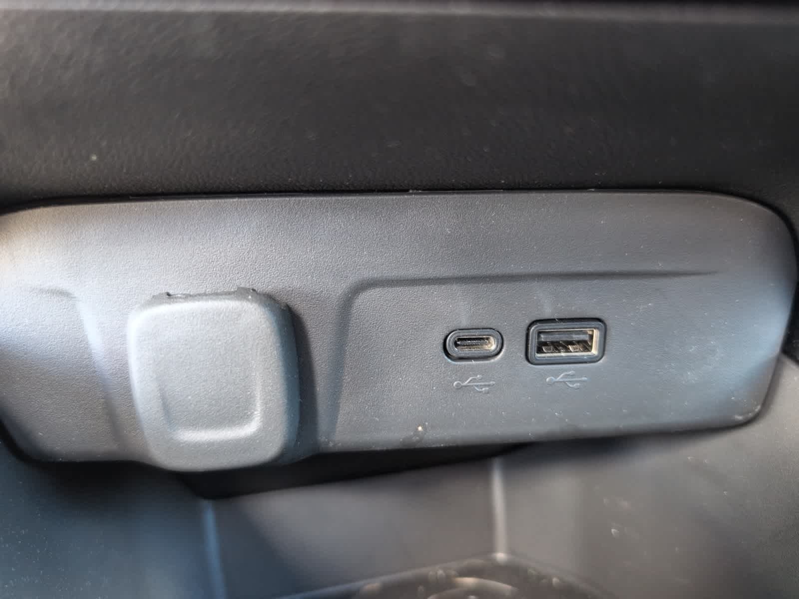 Used 2025 Sterling Gray Metallic Chevrolet 2RS image 13