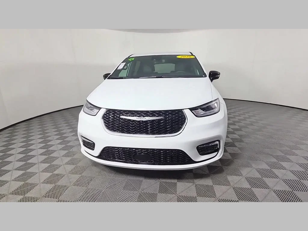 New 2026 Bright White Clear-Coat Exterior Paint Chrysler Select image 38