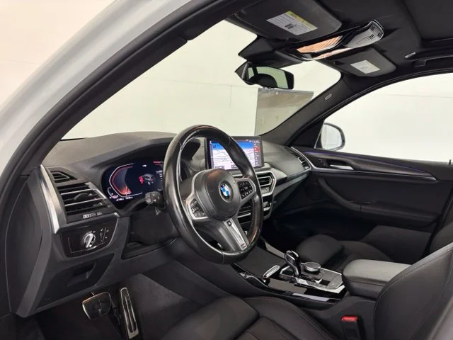 Used 2024 Alpine White BMW xDrive30i image 9