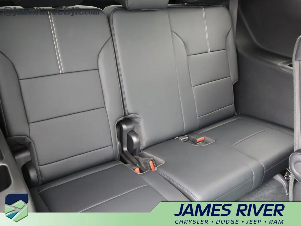 Used 2026 White GMC Elevation image 13