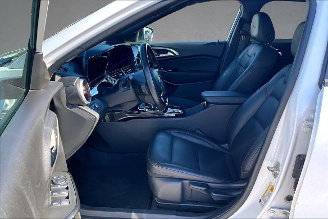 Certified Used 2025 Summit White Chevrolet 2RS image 21