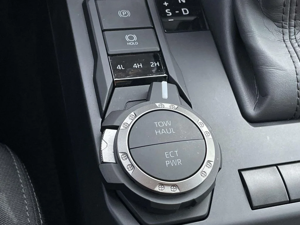 2024 Toyota Tacoma SR5 - Photo 21
