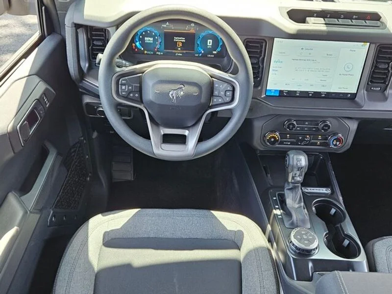 2025 Ford Bronco 4-Door Base - Photo 9