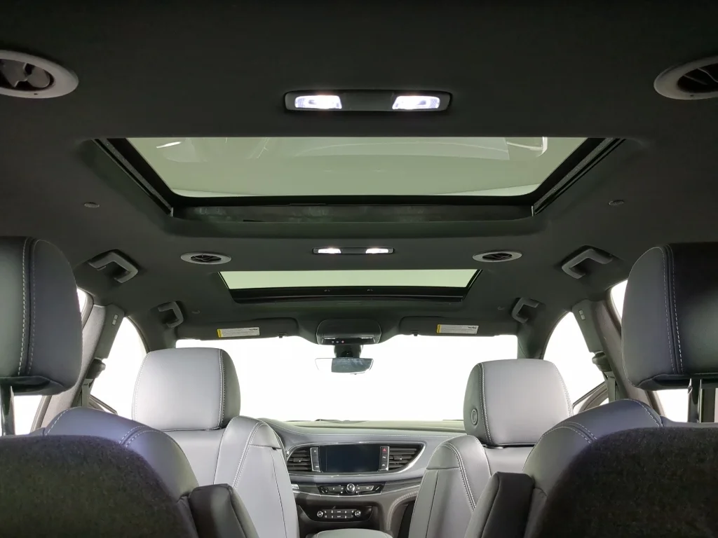 Used 2023 White Frost Tricoat Buick Premium image 19
