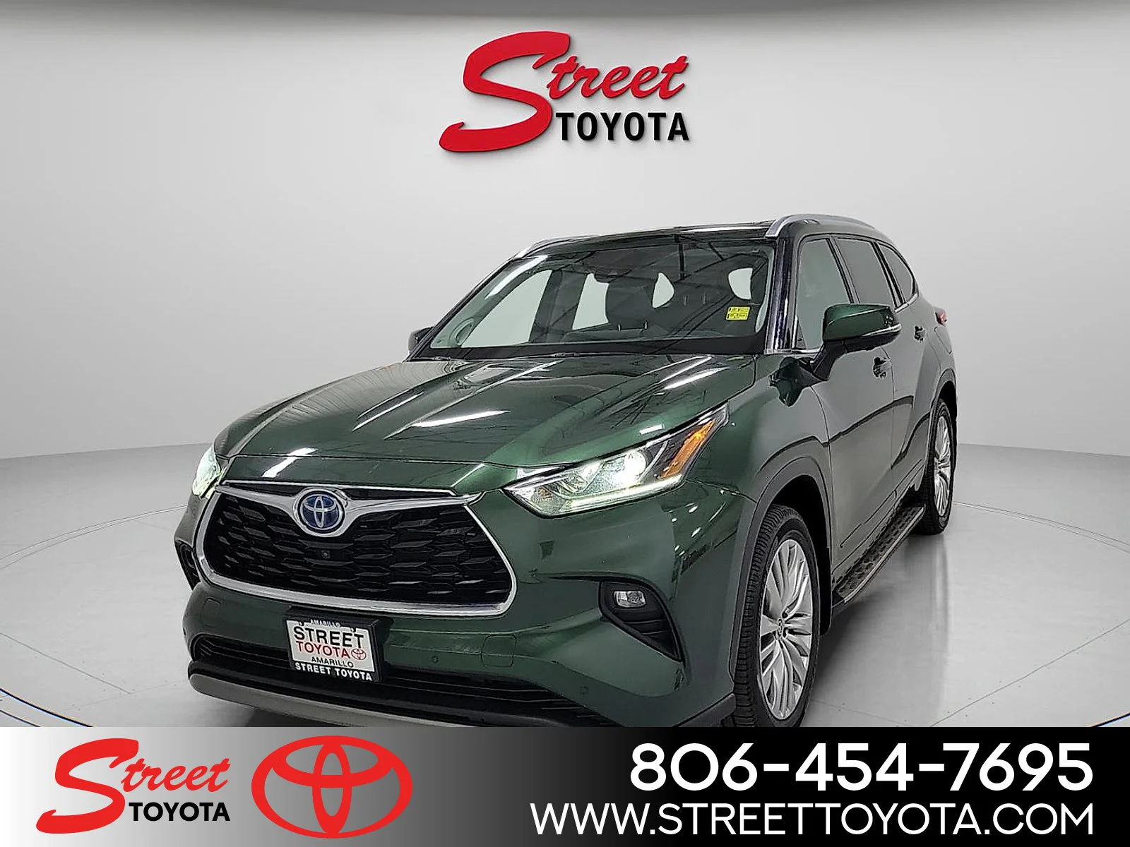 Used 2023 Green Toyota Hybrid Platinum image 1