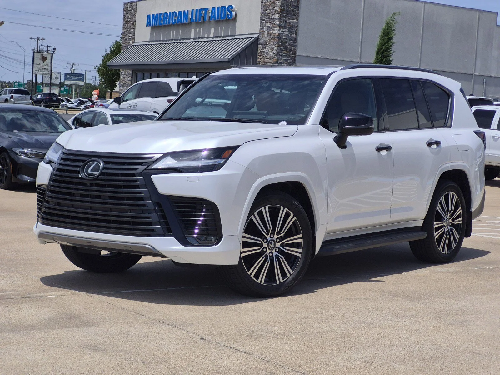 2024 Lexus LX 600 600 Luxury's photo