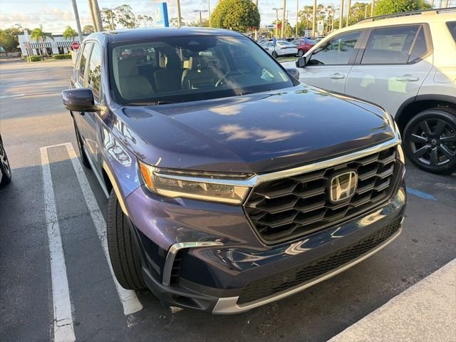 2024 Honda Pilot EX-L 7-Occupant 2WD's photo