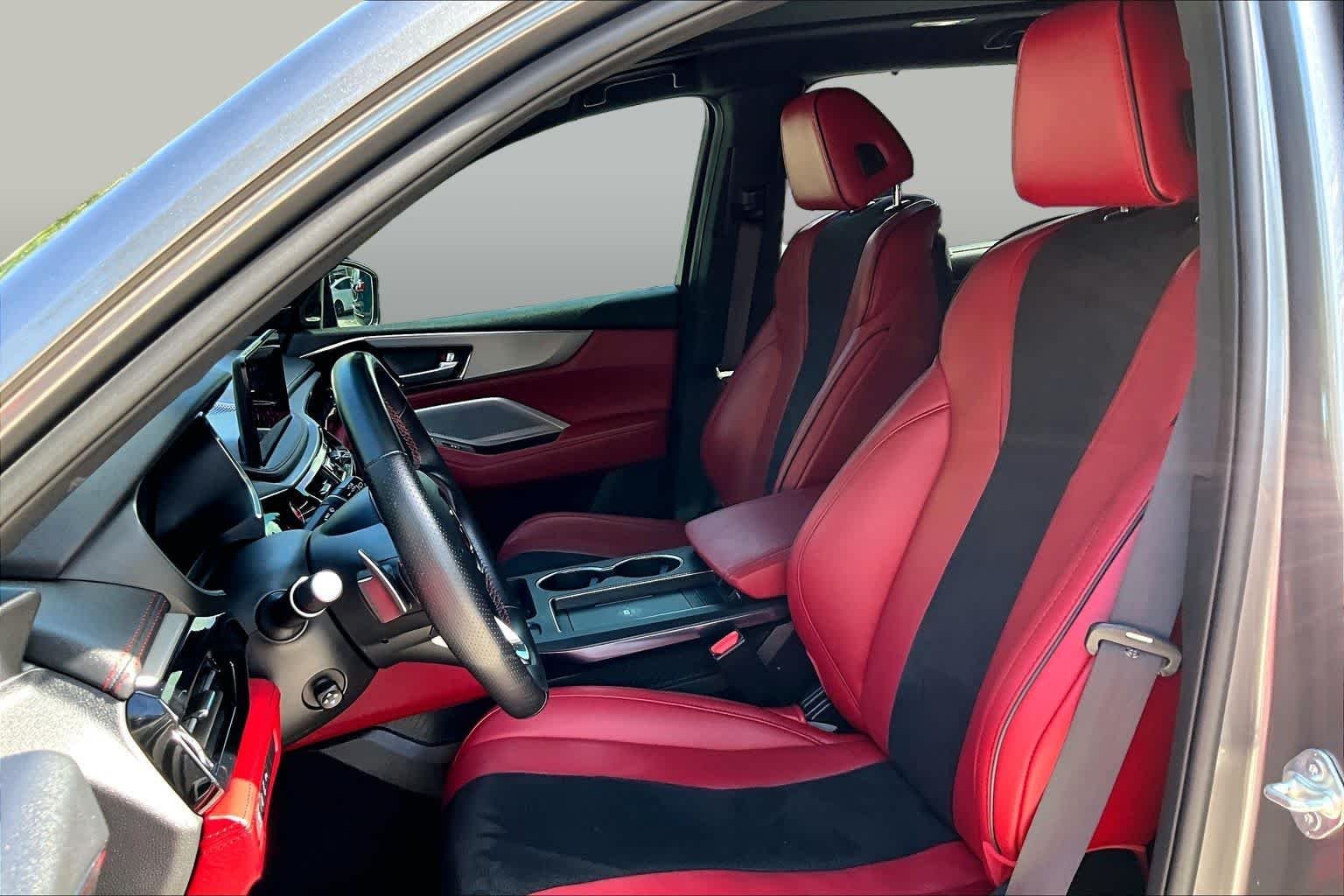 Used 2025 Liquid Carbon Metallic Acura w/A-Spec Package image 8